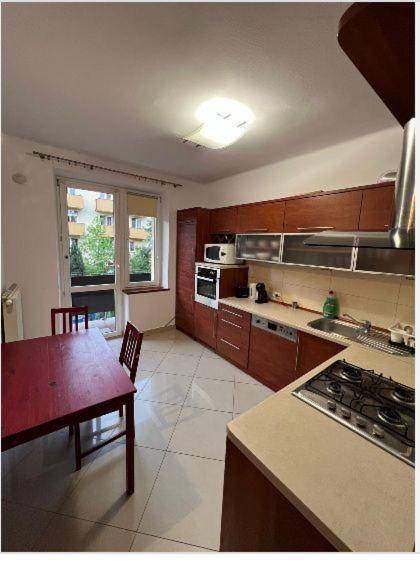 Cheerful 3 Bedroom City House كراكوفيا المظهر الخارجي الصورة